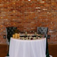Head Table 
